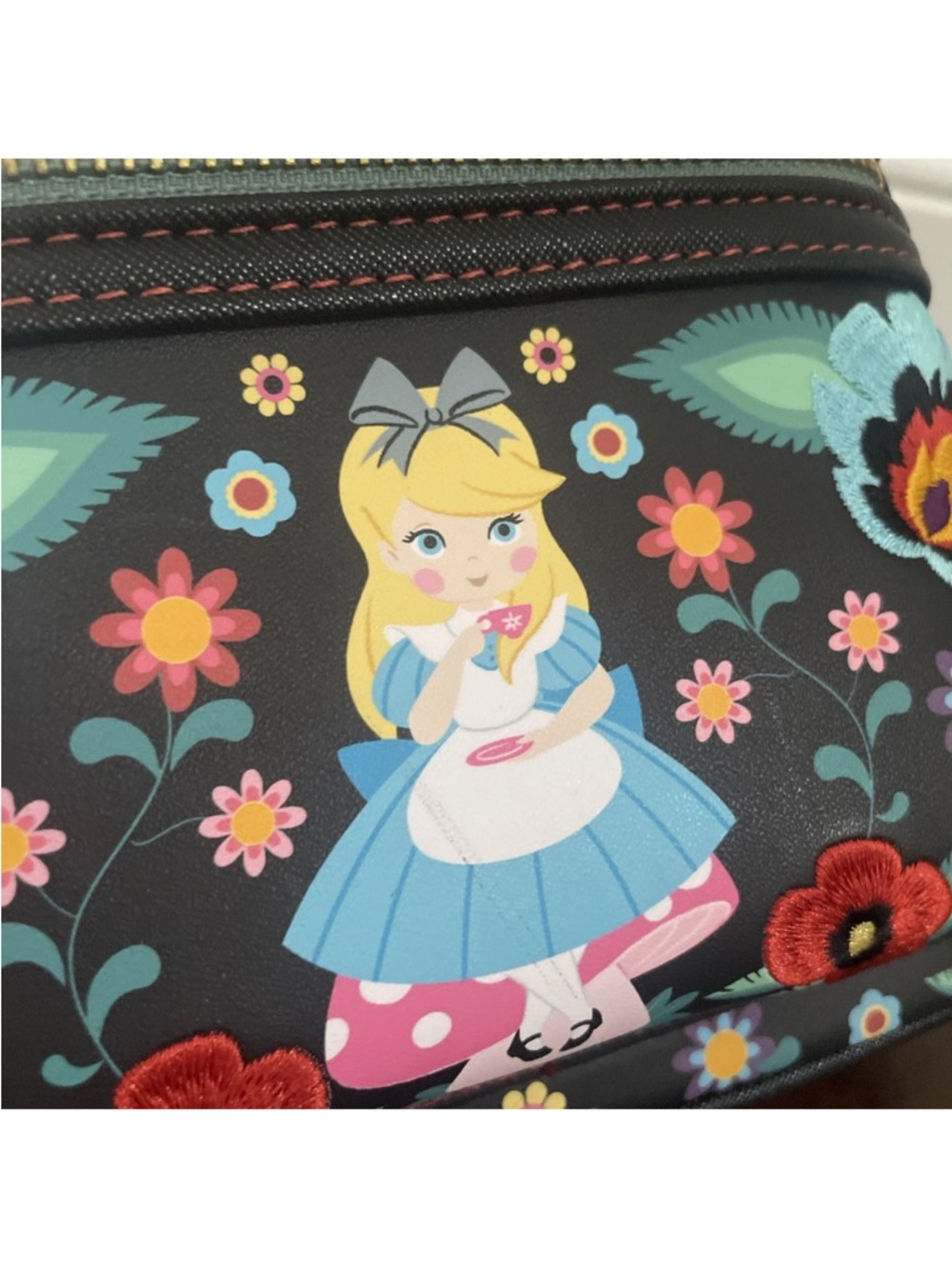 Loungefly Alice in Wonderland Black Floral Mini Backpack Disney - Picture 11 of 15